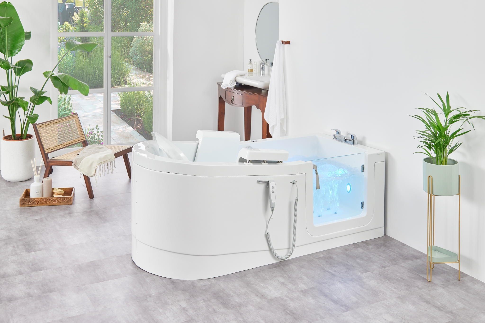 Easy Riser Walk In Bath With Seat And Water