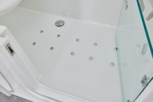 Easyriser bath with shower screen and door open