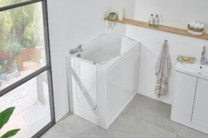 Florida walk in compact bath