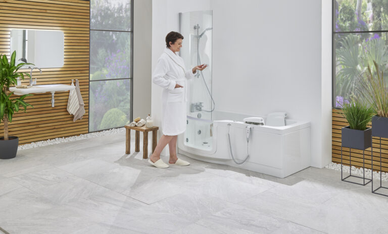 Indiana Walk In Bath With Person