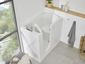 Oregon Walk In Bath With Seat And Door Open Detail