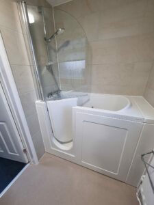 Walk In Bathtub With Showerhead & Glass Panel